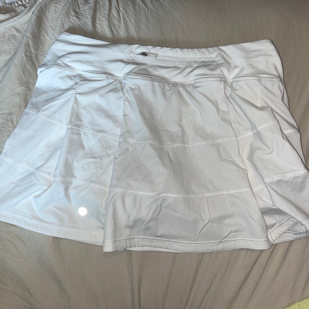 Lululemon pace rival mini skirt